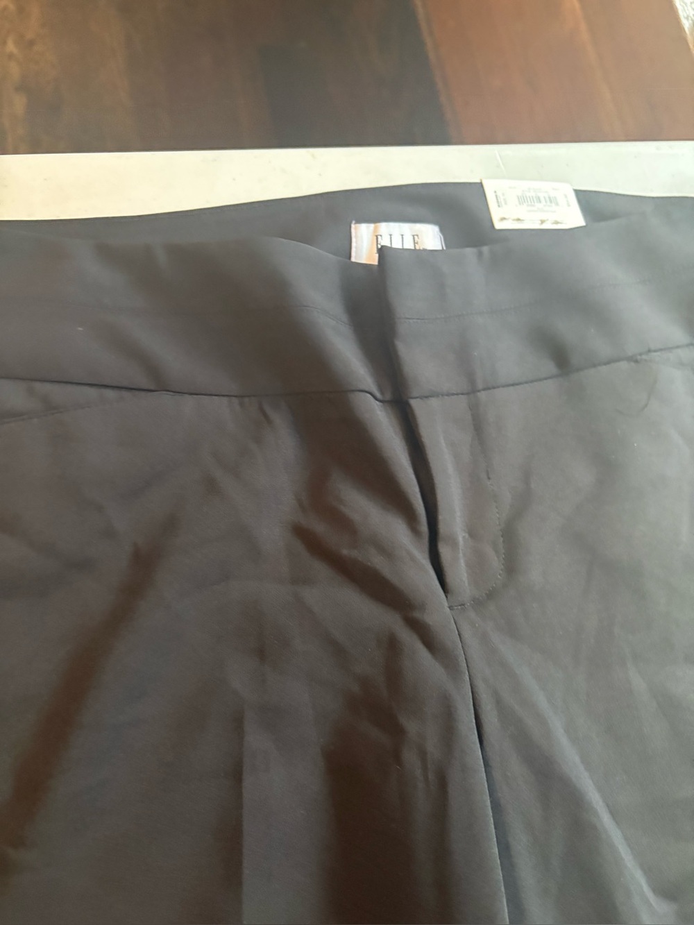 ELLE Career Essentials Women’s Black Dress Pants Size 16 NWT